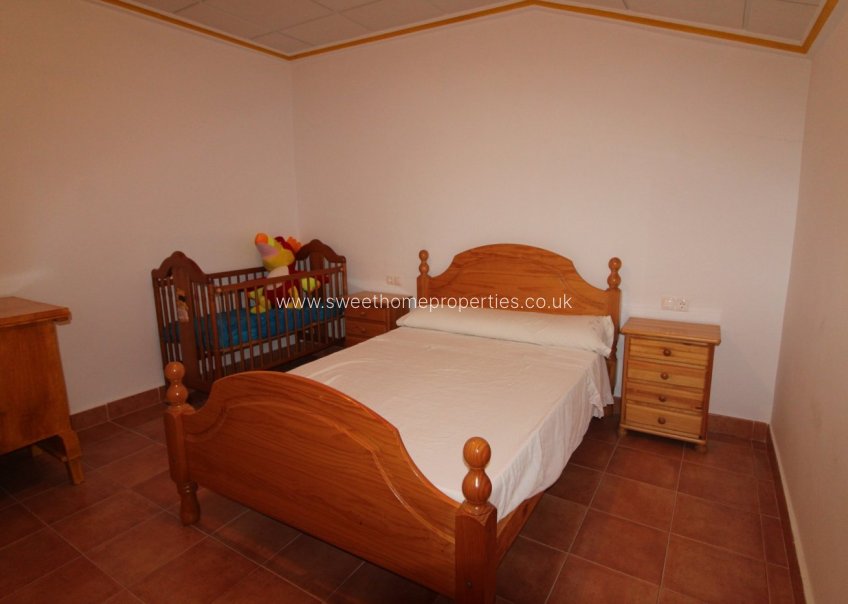 Resale - Country house - Jumilla - ZARZA