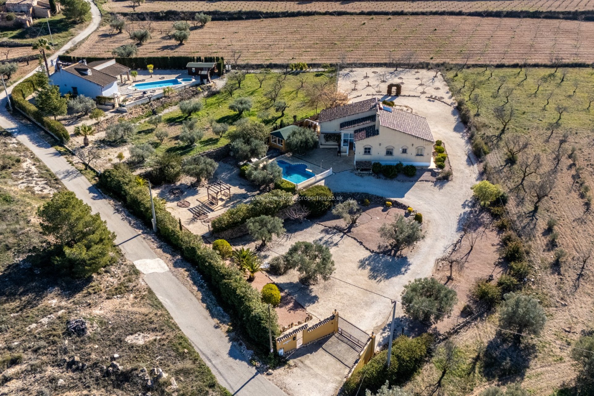 Resale - Country house - La Zarza