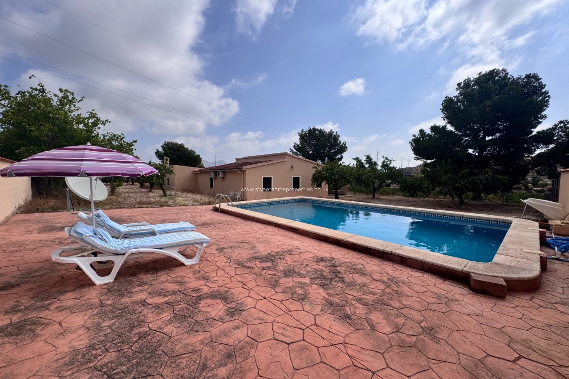 Resale - Country house - Monovar