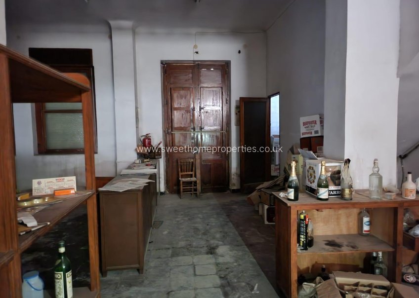 Resale - Country house - Novelda - CENTRO