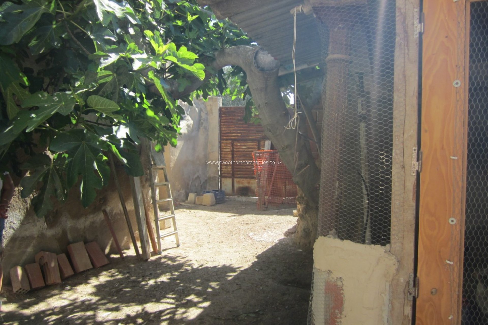 Resale - Country house - Novelda - Comunidad valenciana