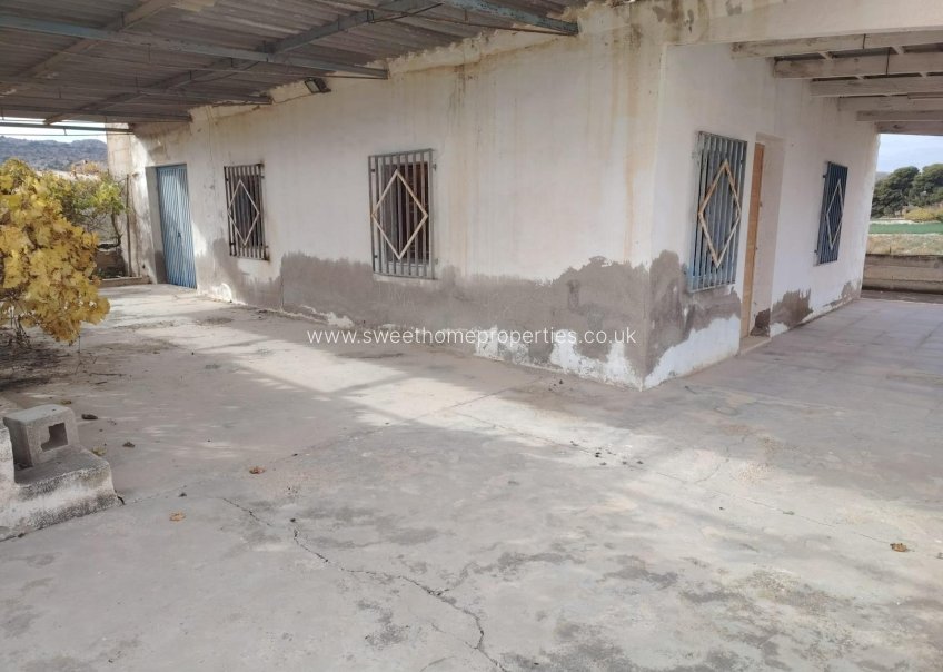 Resale - Country house - Novelda - Comunidad valenciana