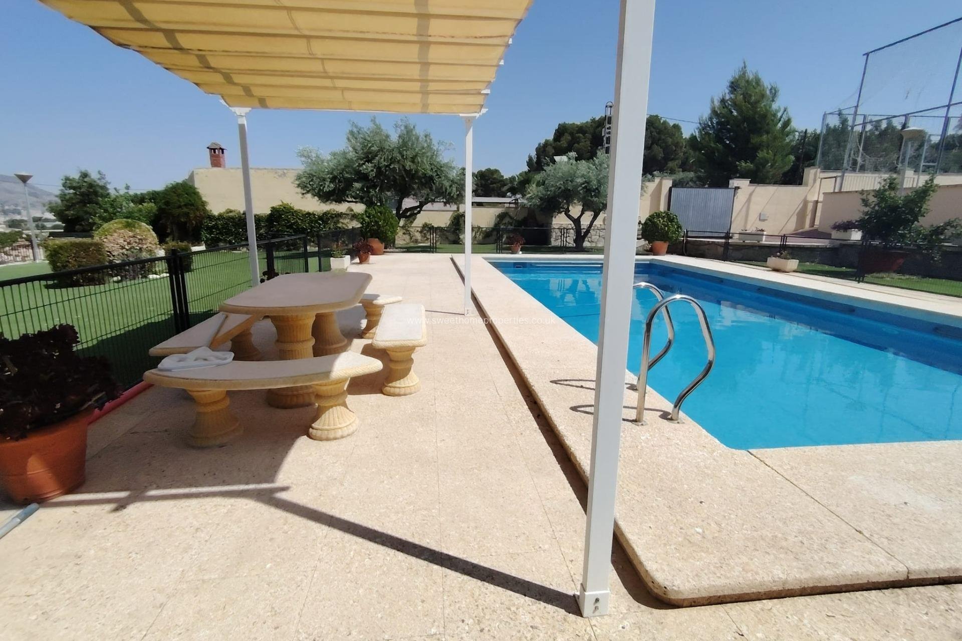Resale - Country house - Petrer - Comunidad valenciana