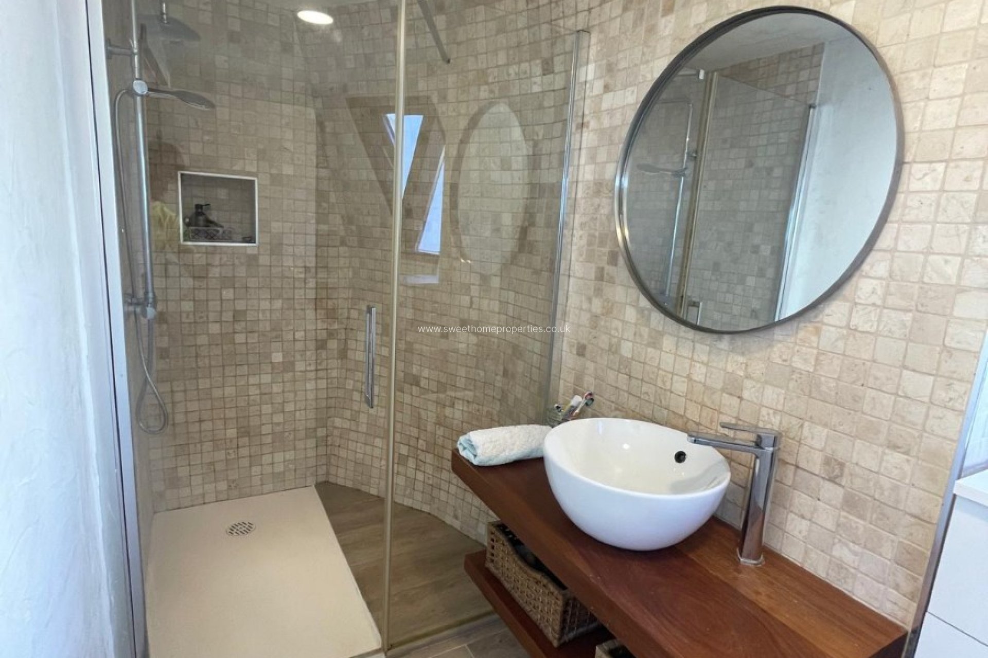 Resale - Country house - Pinoso