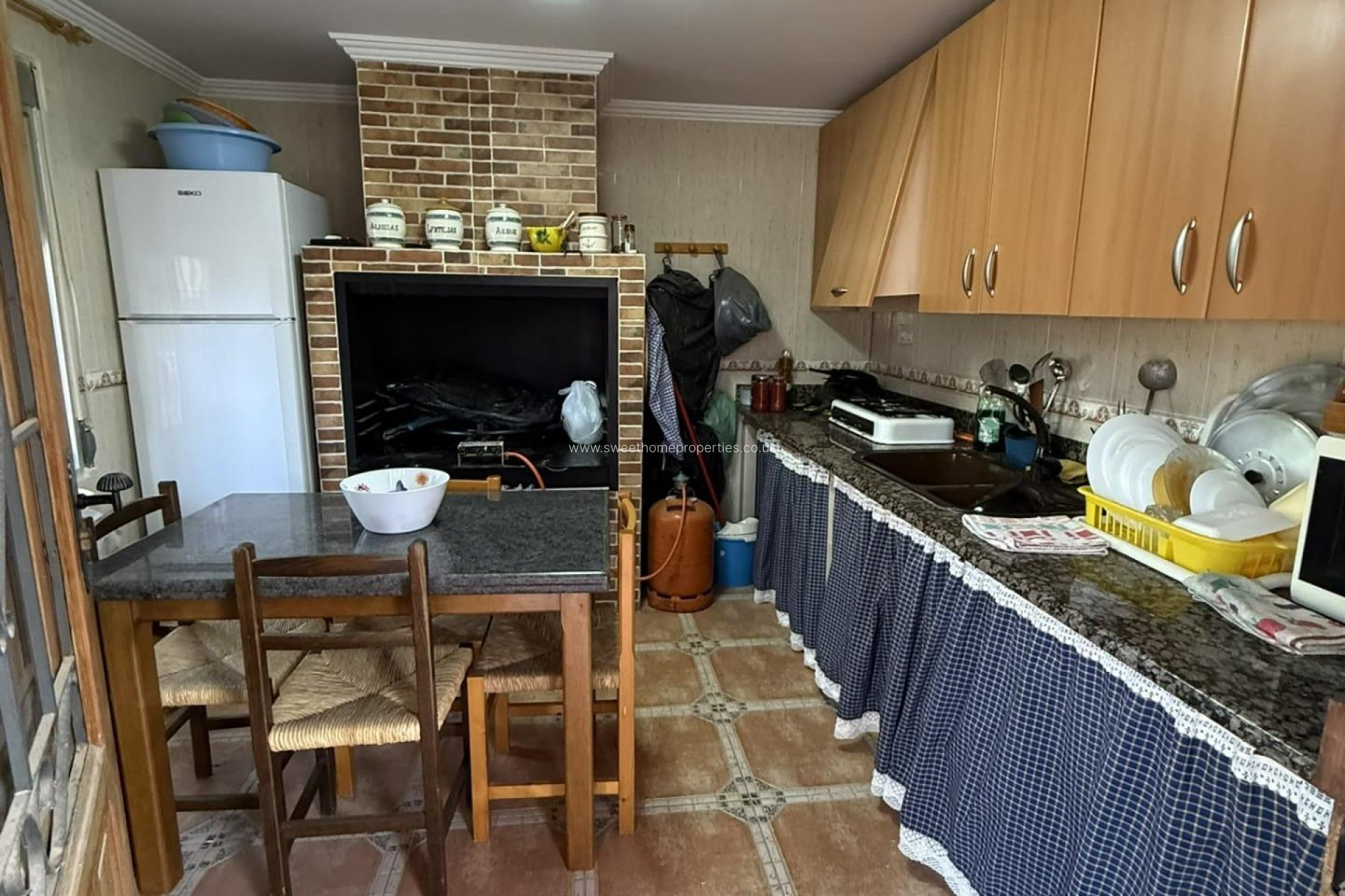 Resale - Country house - Pinoso