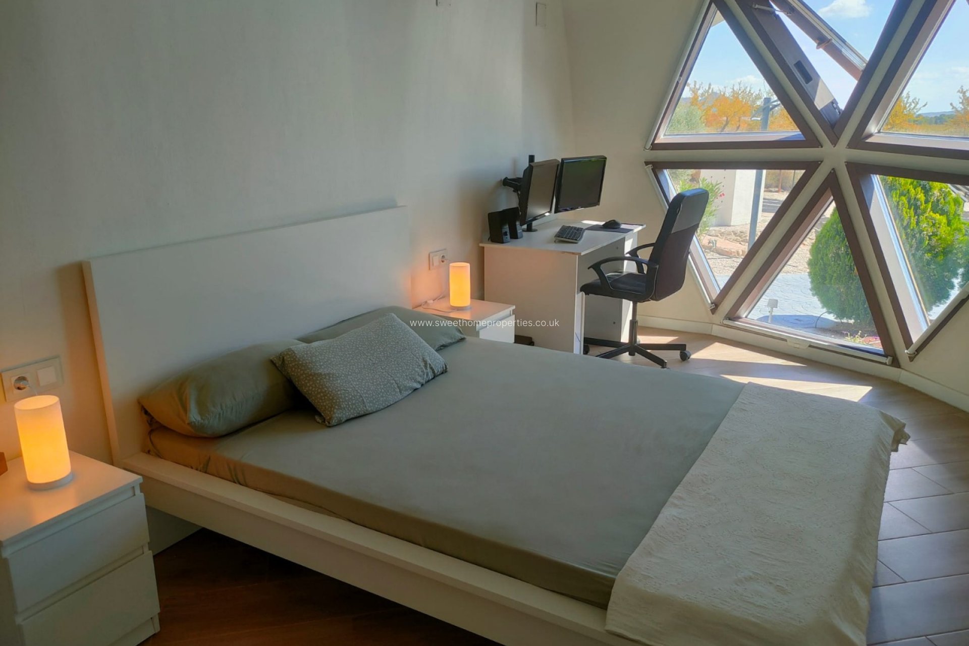 Resale - Country house - Pinoso