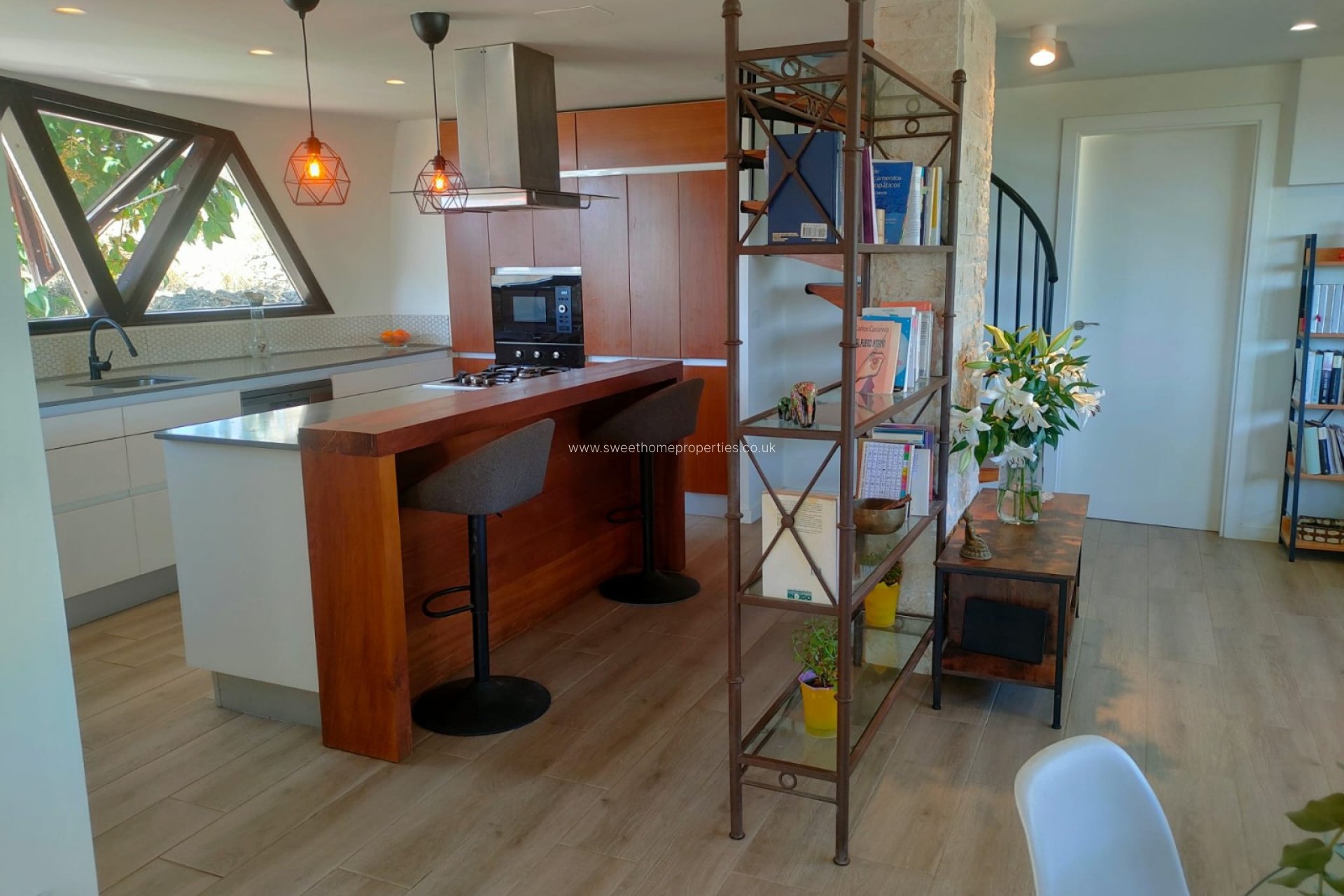 Resale - Country house - Pinoso