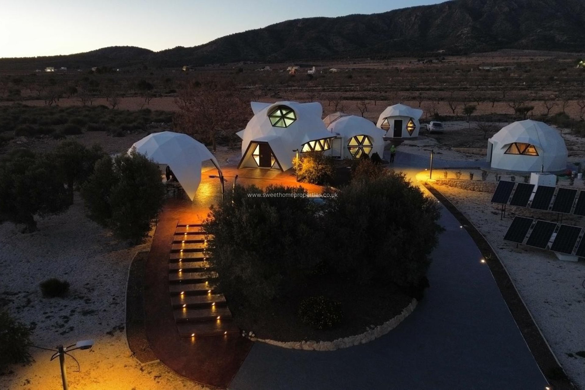 Resale - Country house - Pinoso