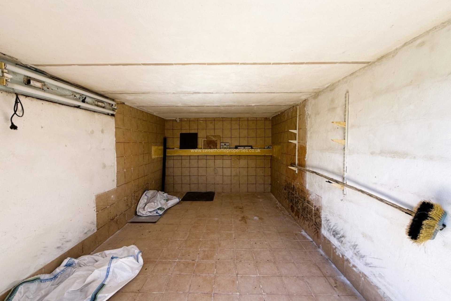 Resale - Country house - Pinoso