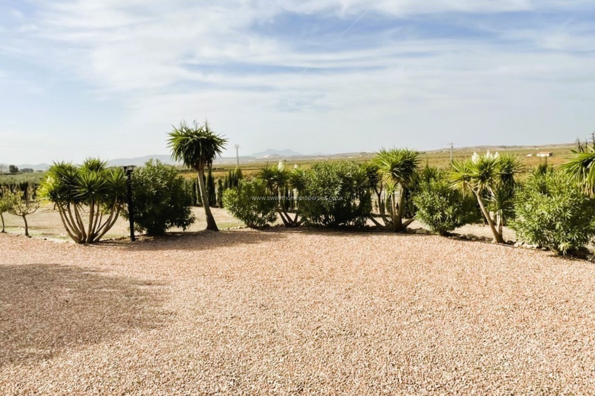 Resale - Country house - Pinoso