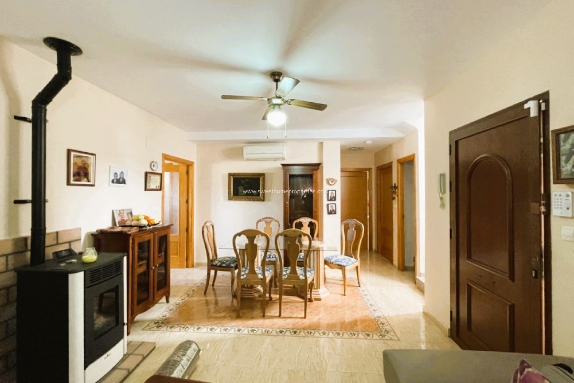 Resale - Country house - Pinoso