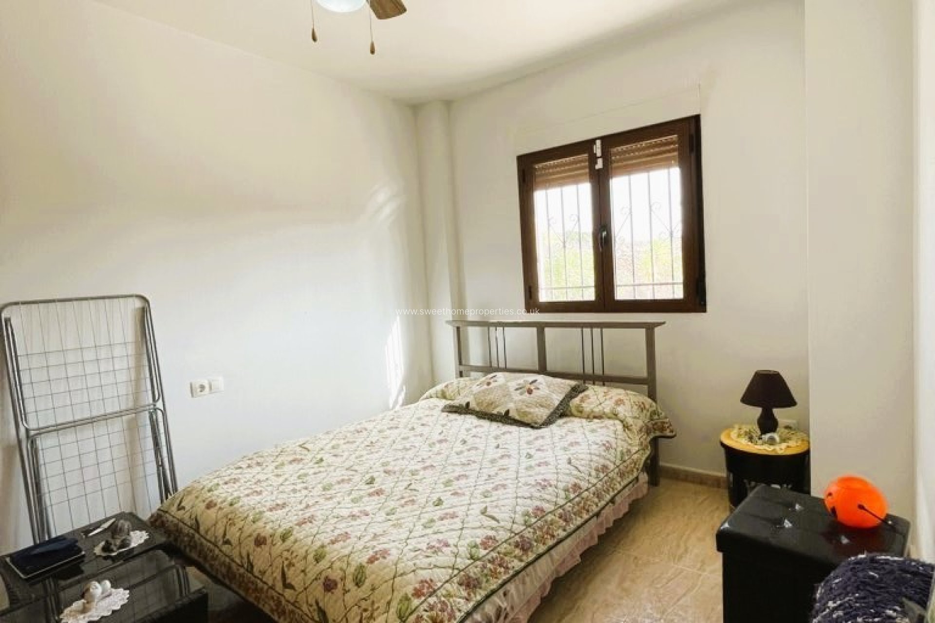 Resale - Country house - Pinoso