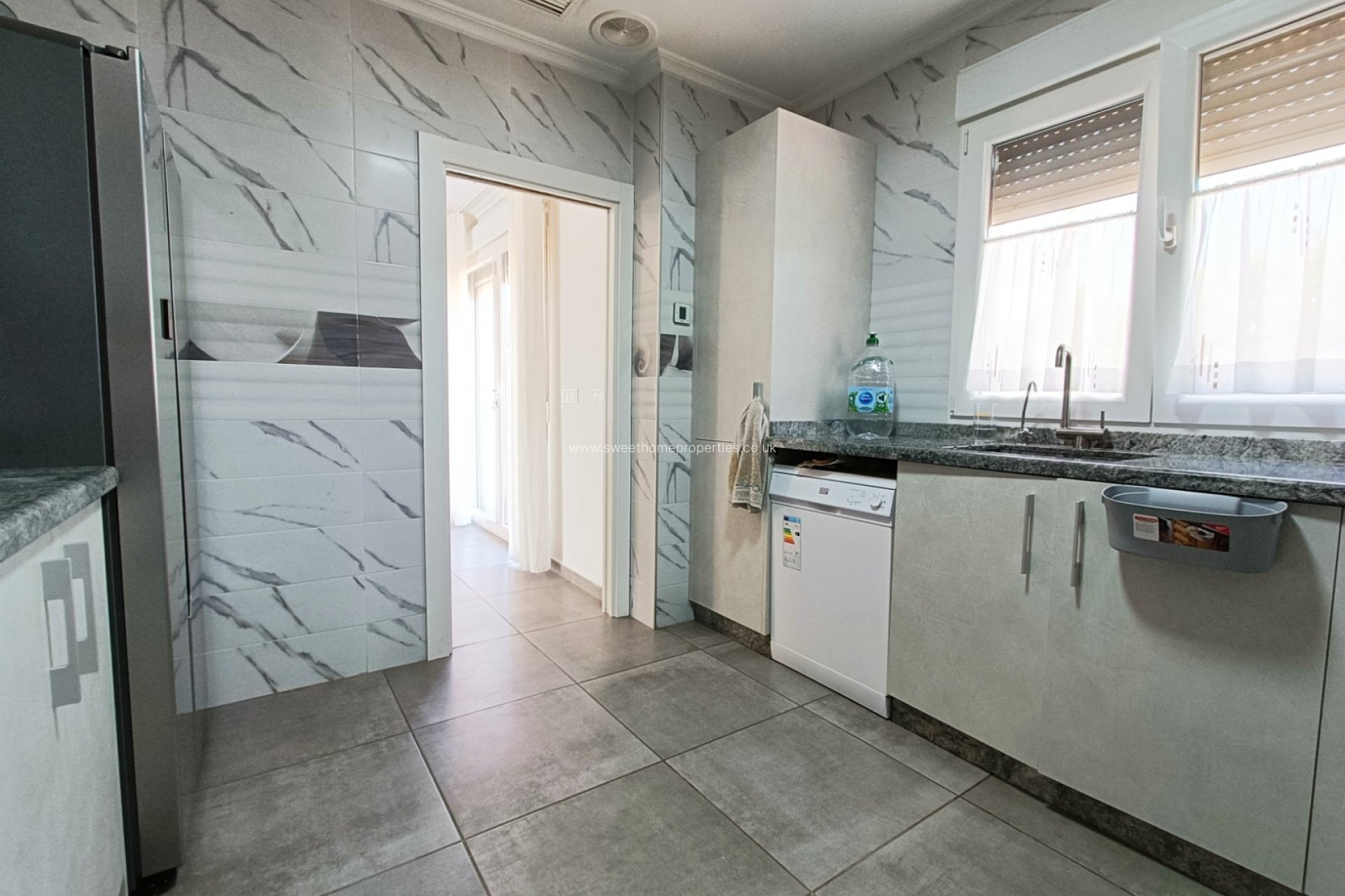 Resale - Country house - Pinoso