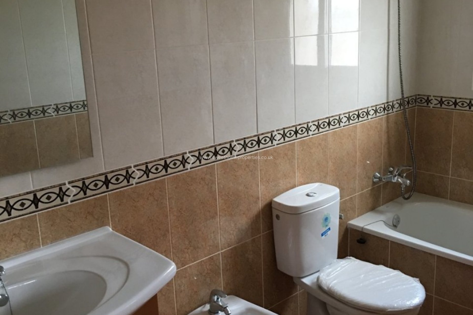 Resale - Country house - Pinoso