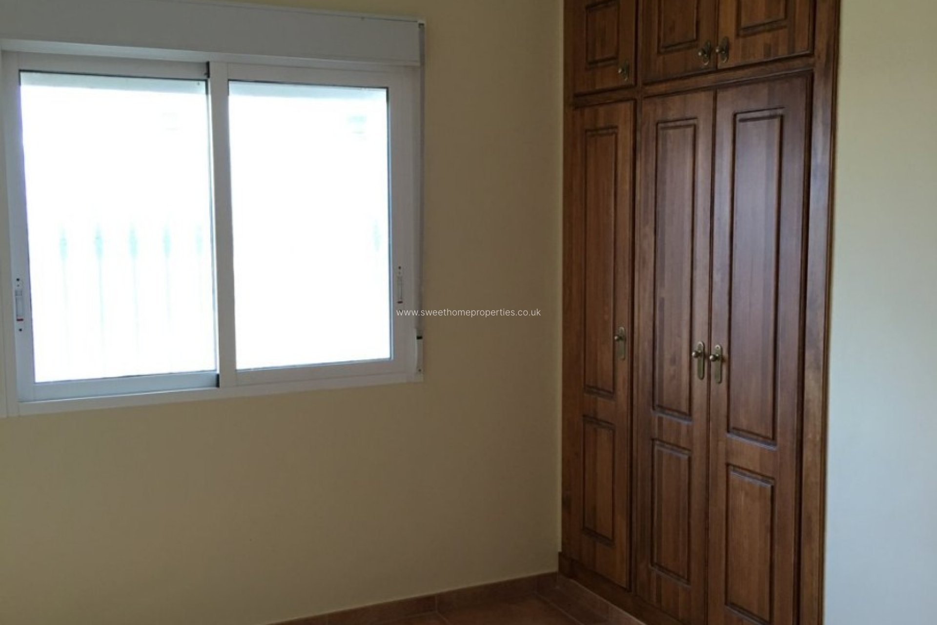 Resale - Country house - Pinoso