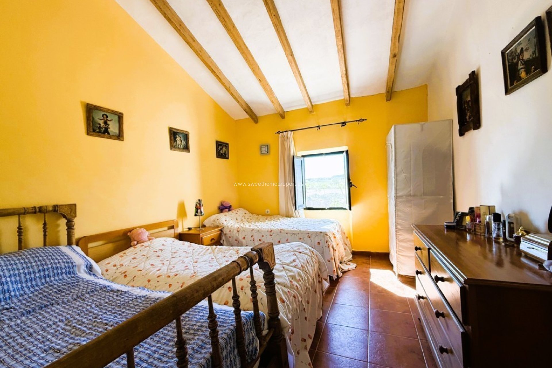 Resale - Country house - Pinoso