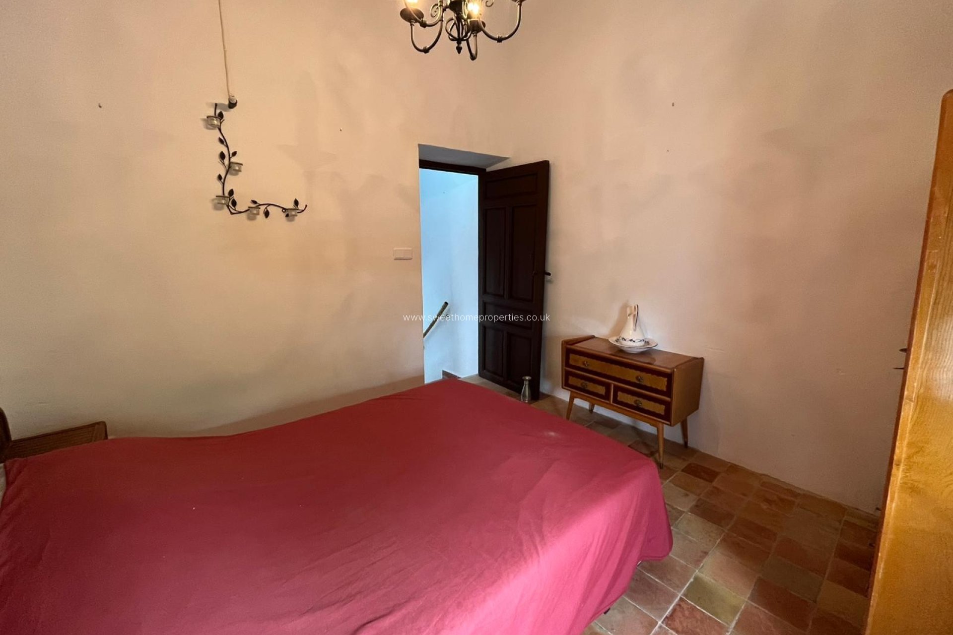 Resale - Country house - Pinoso