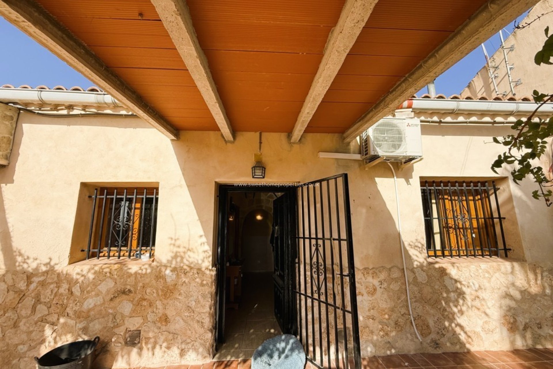 Resale - Country house - Pinoso