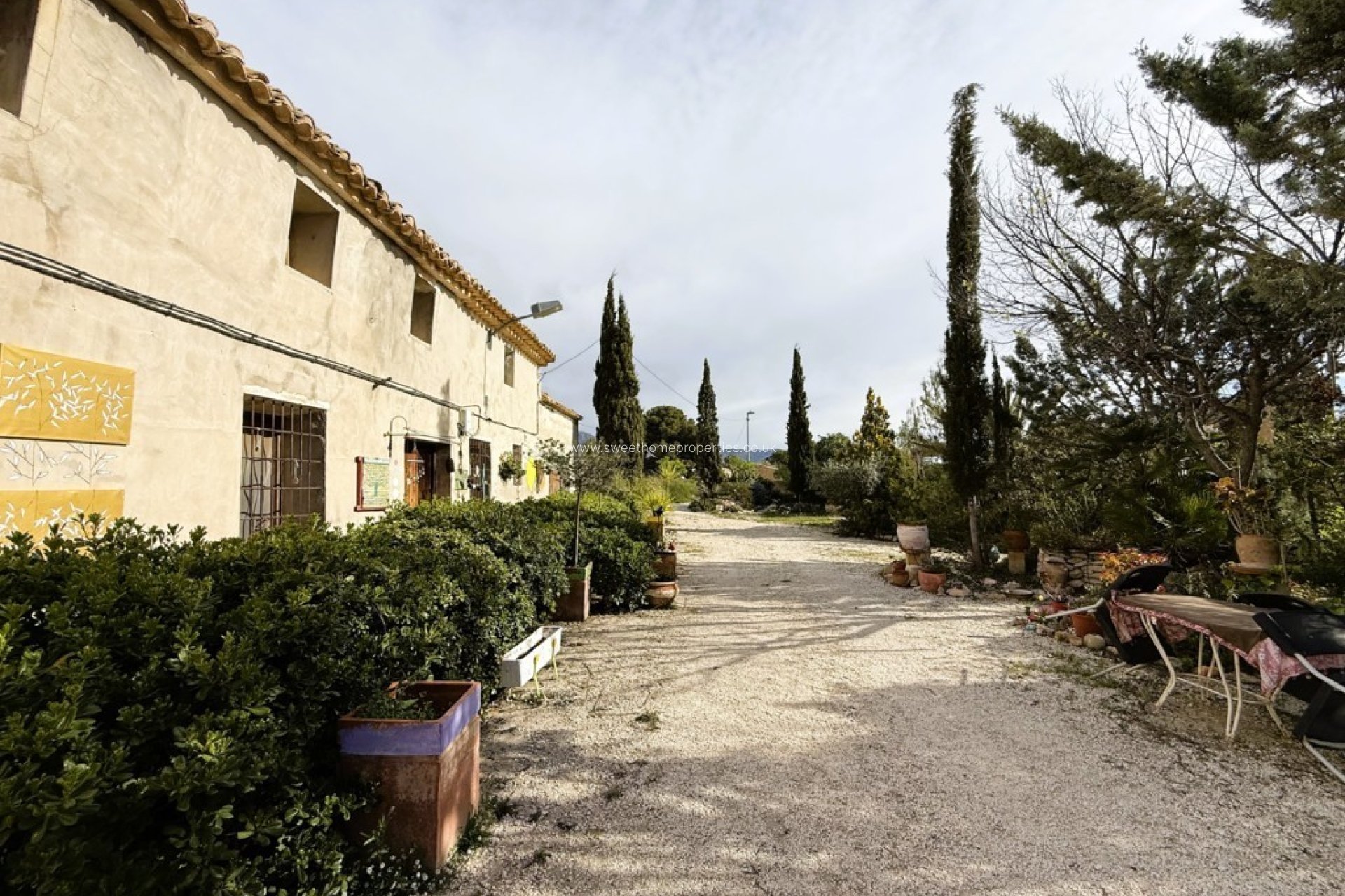 Resale - Country house - Pinoso
