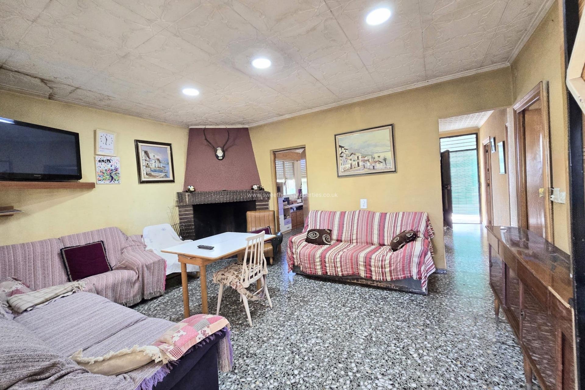 Resale - Country house - Salinas - Comunidad valenciana