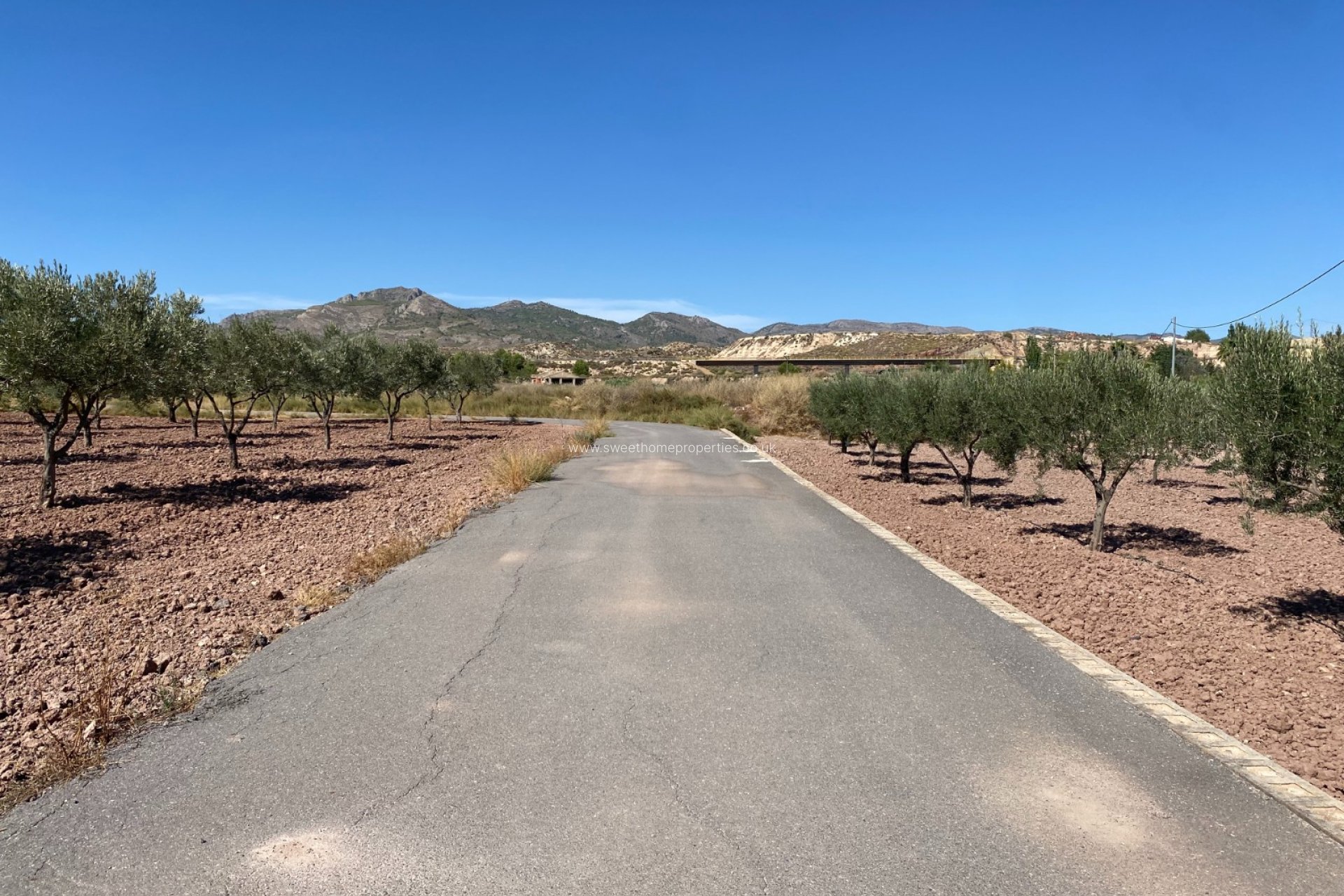 Resale - Country house - Sax