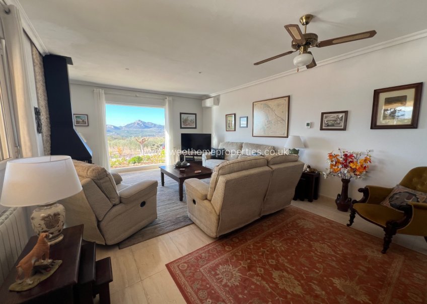 Resale - Country house - Sax