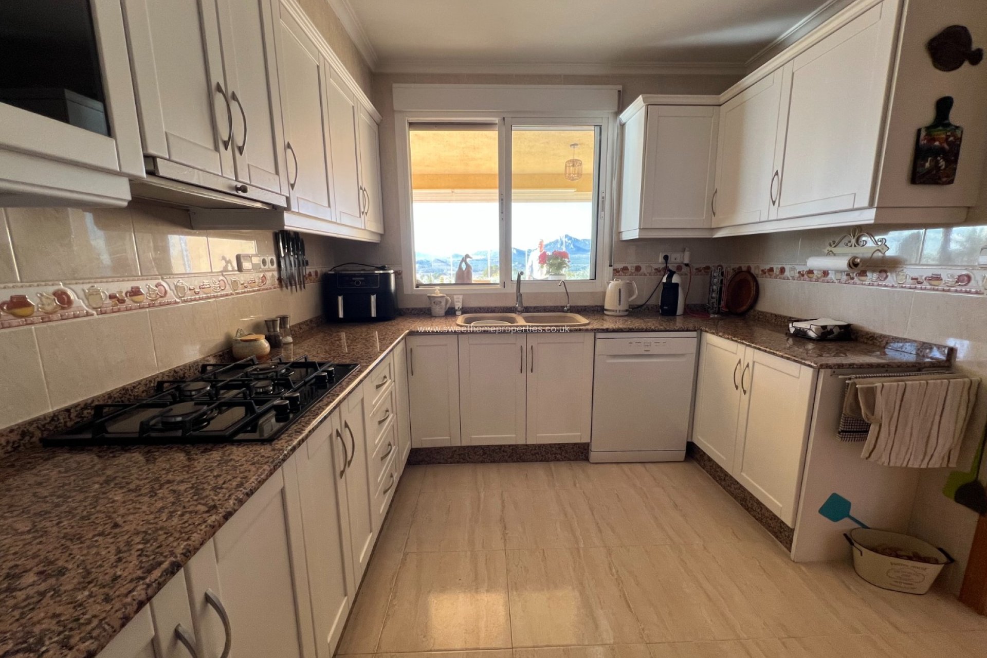 Resale - Country house - Sax