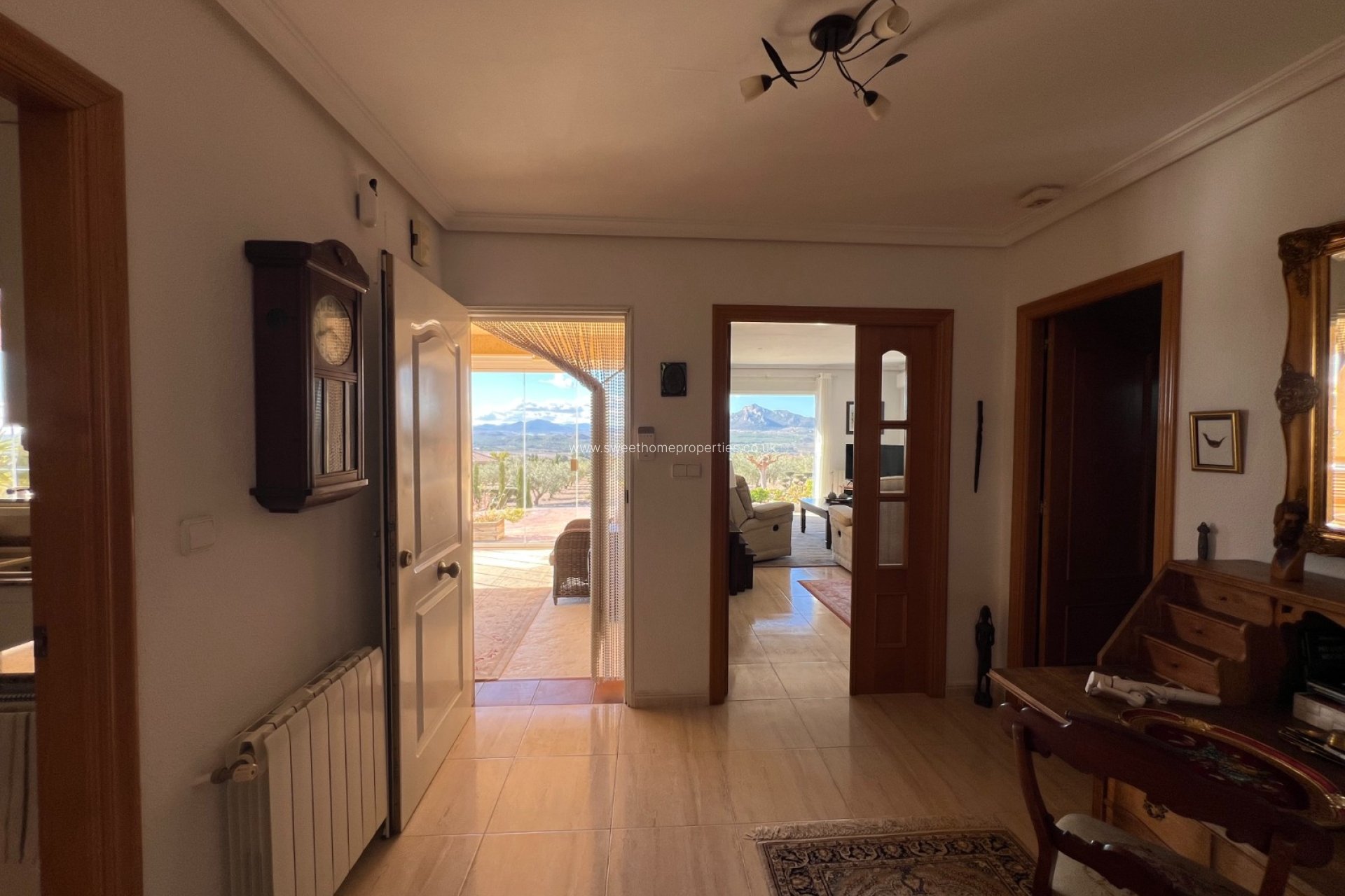 Resale - Country house - Sax