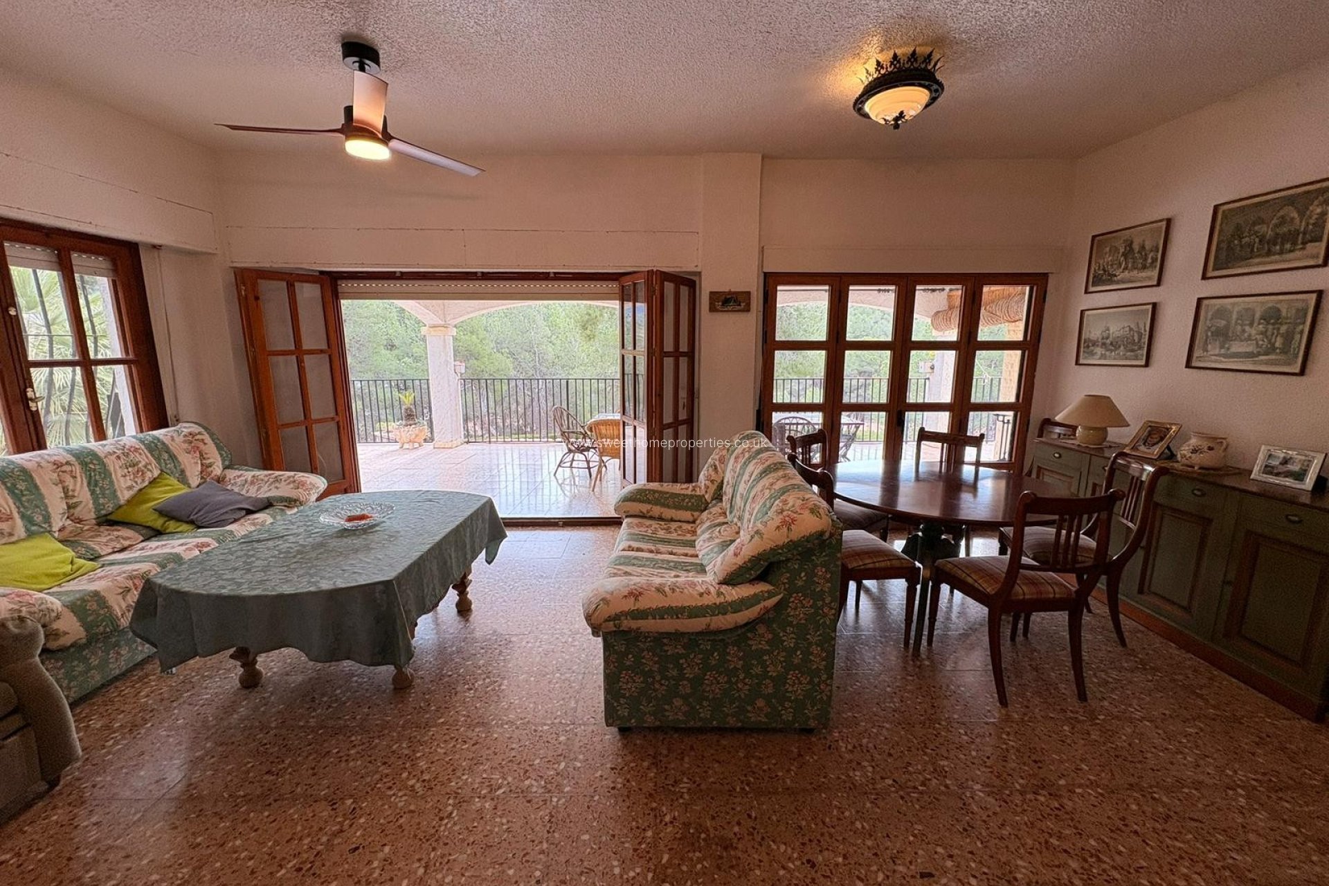 Resale - Country house - Sax