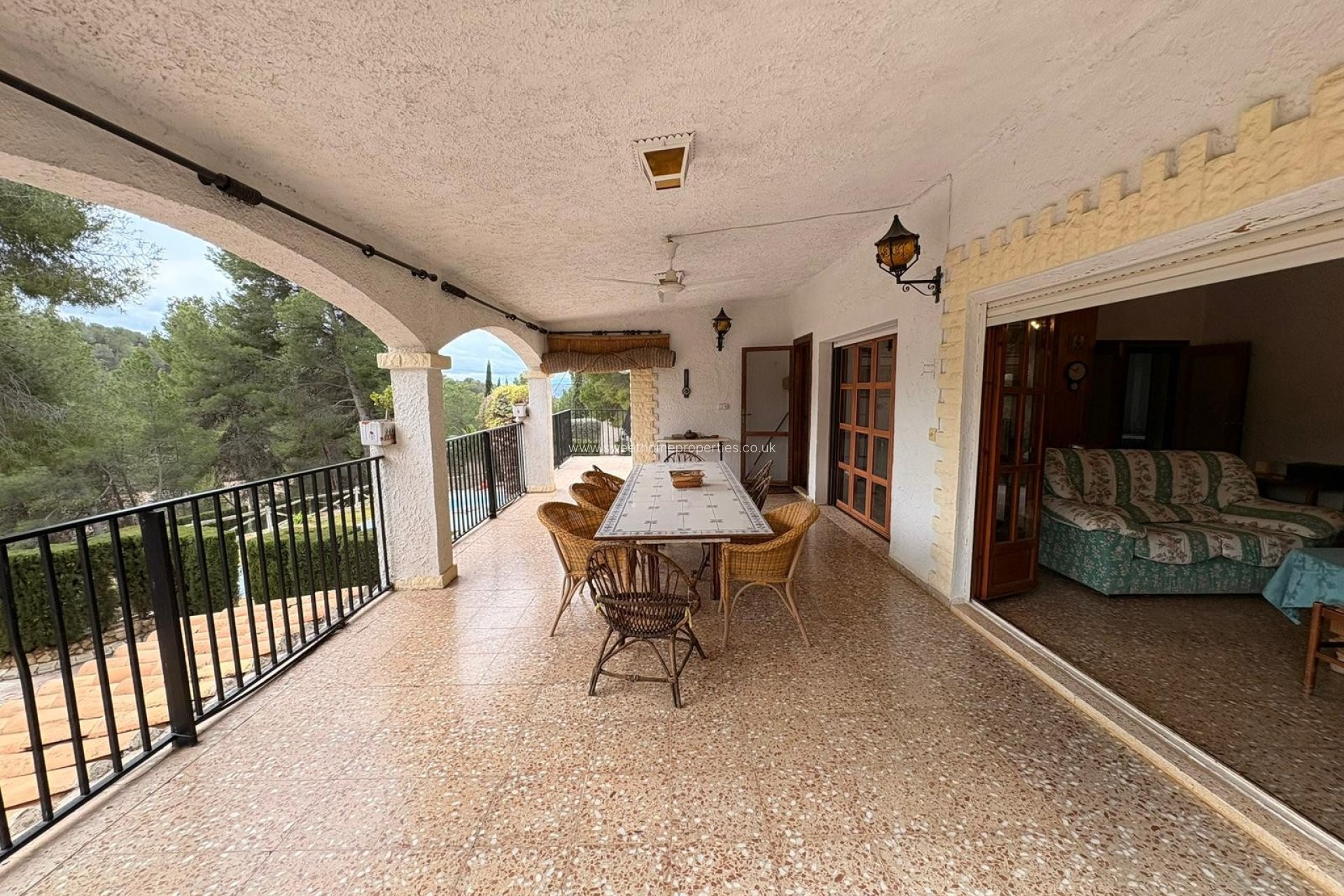 Resale - Country house - Sax