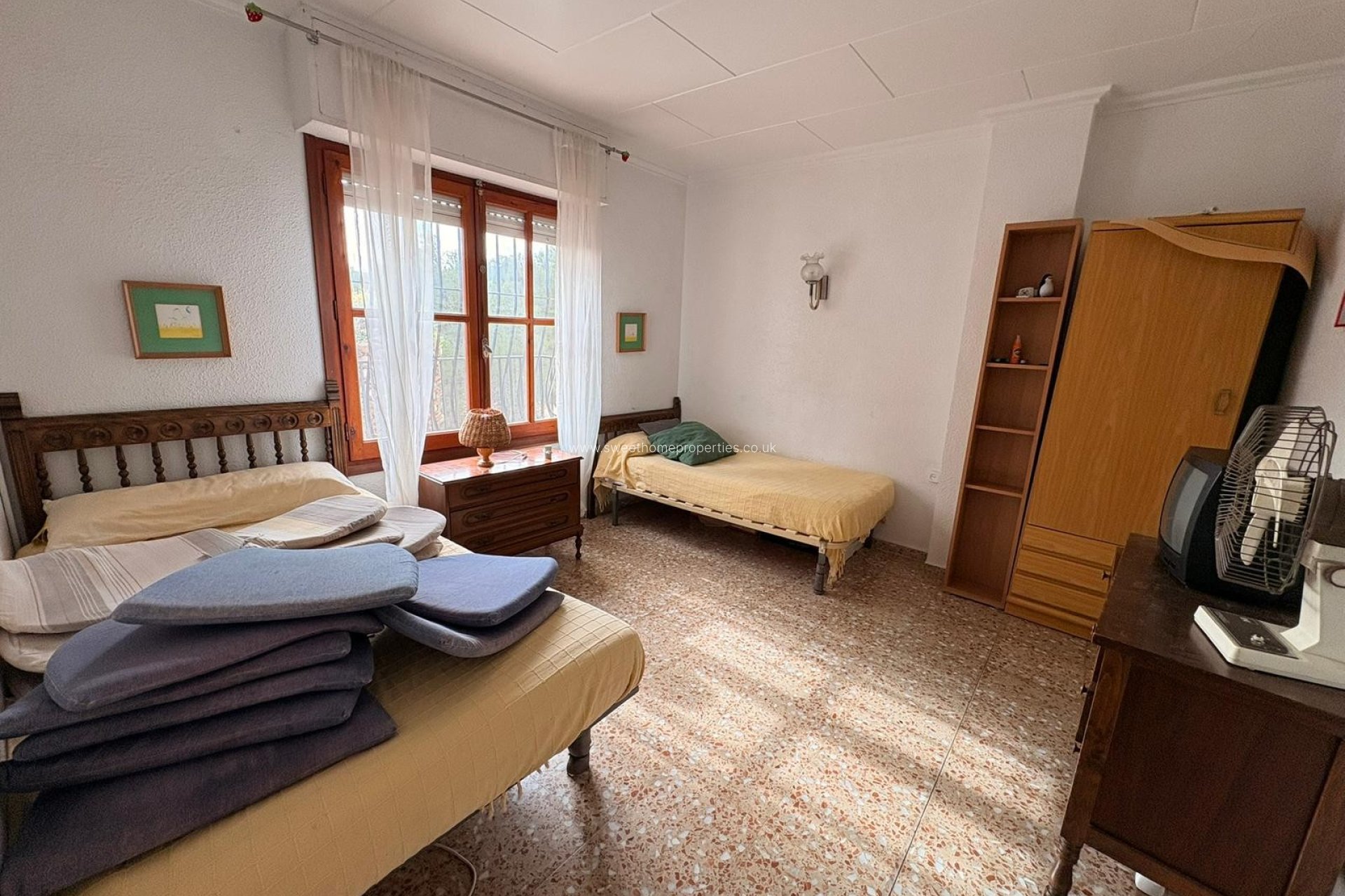 Resale - Country house - Sax