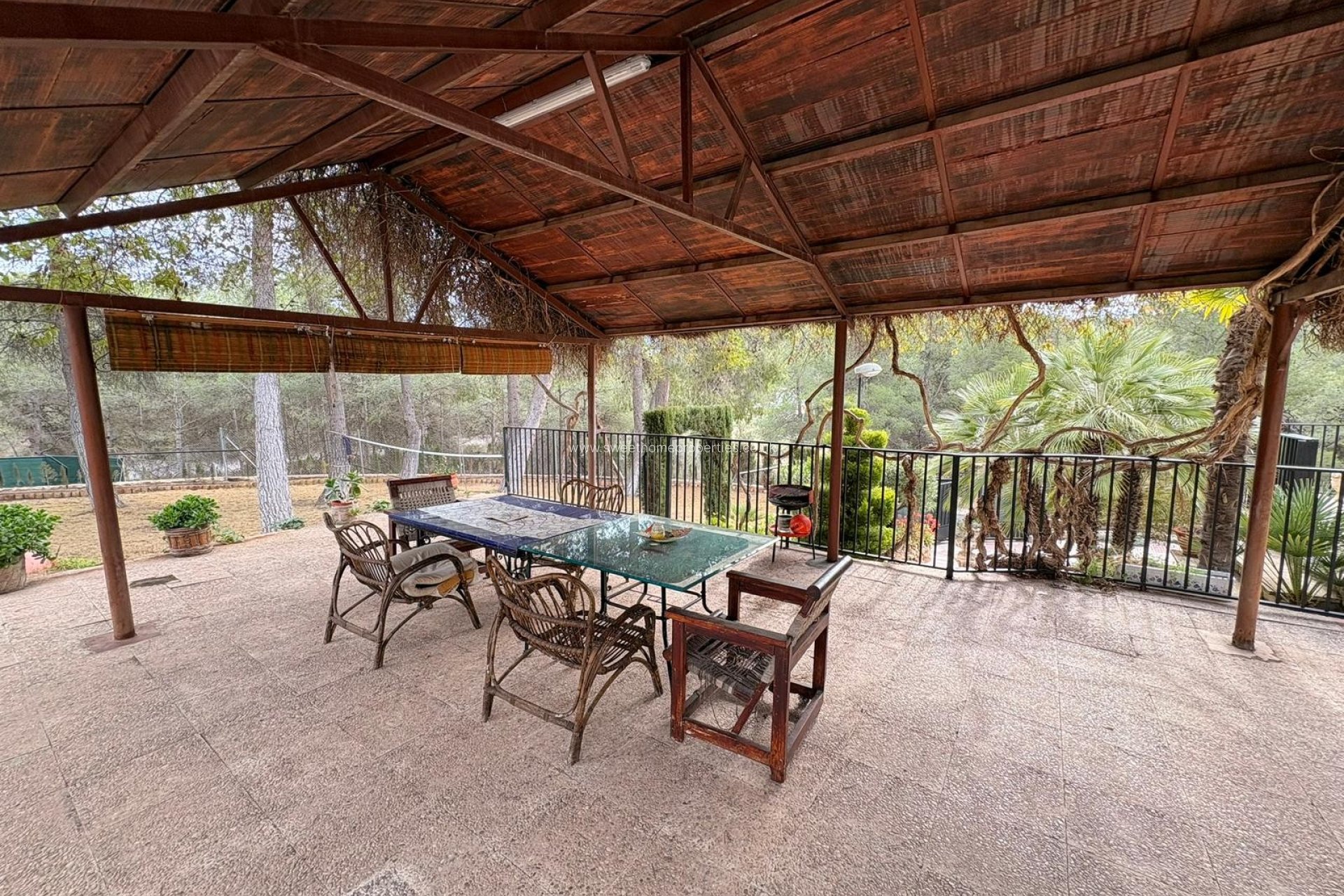 Resale - Country house - Sax