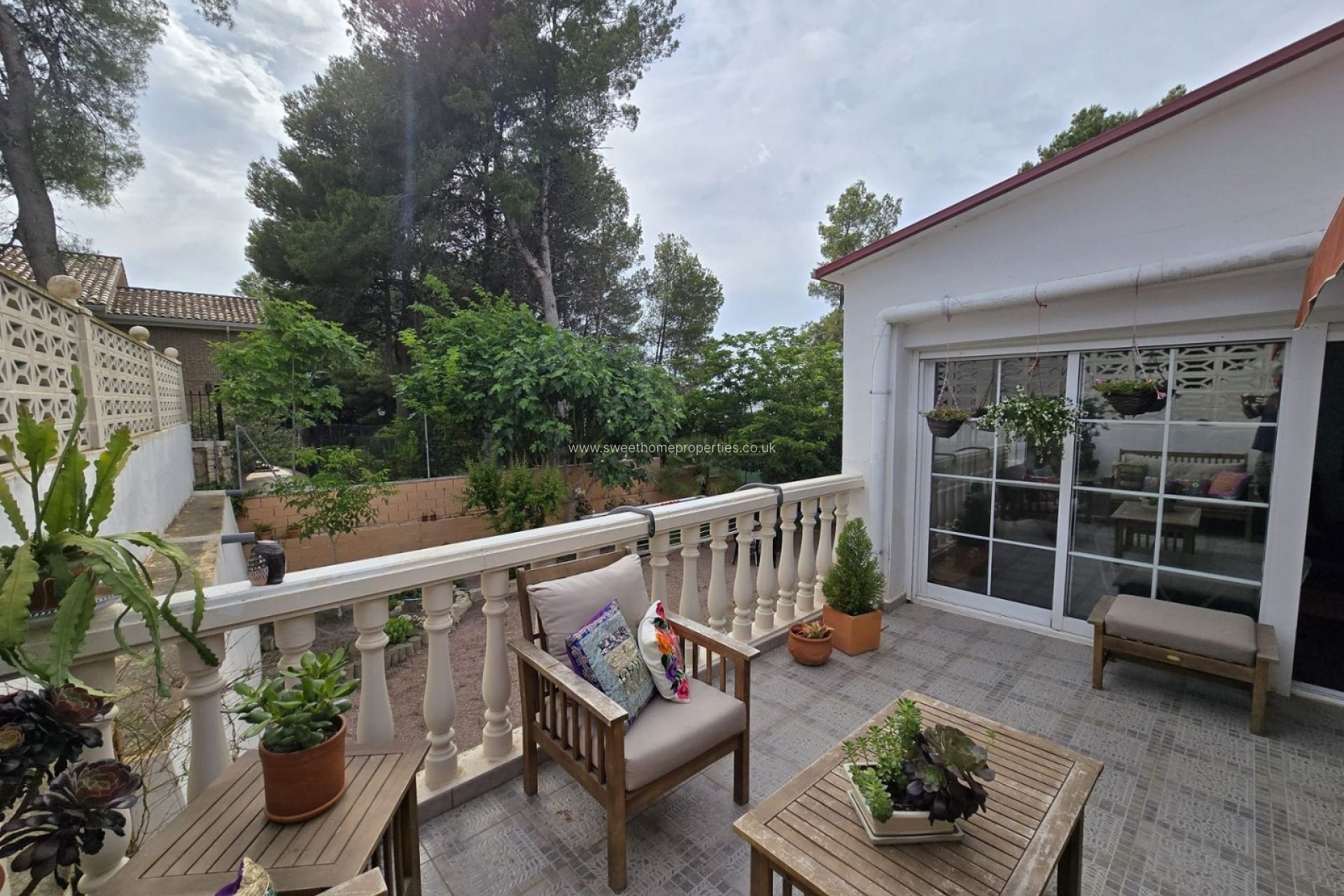 Resale - Country house - Sax