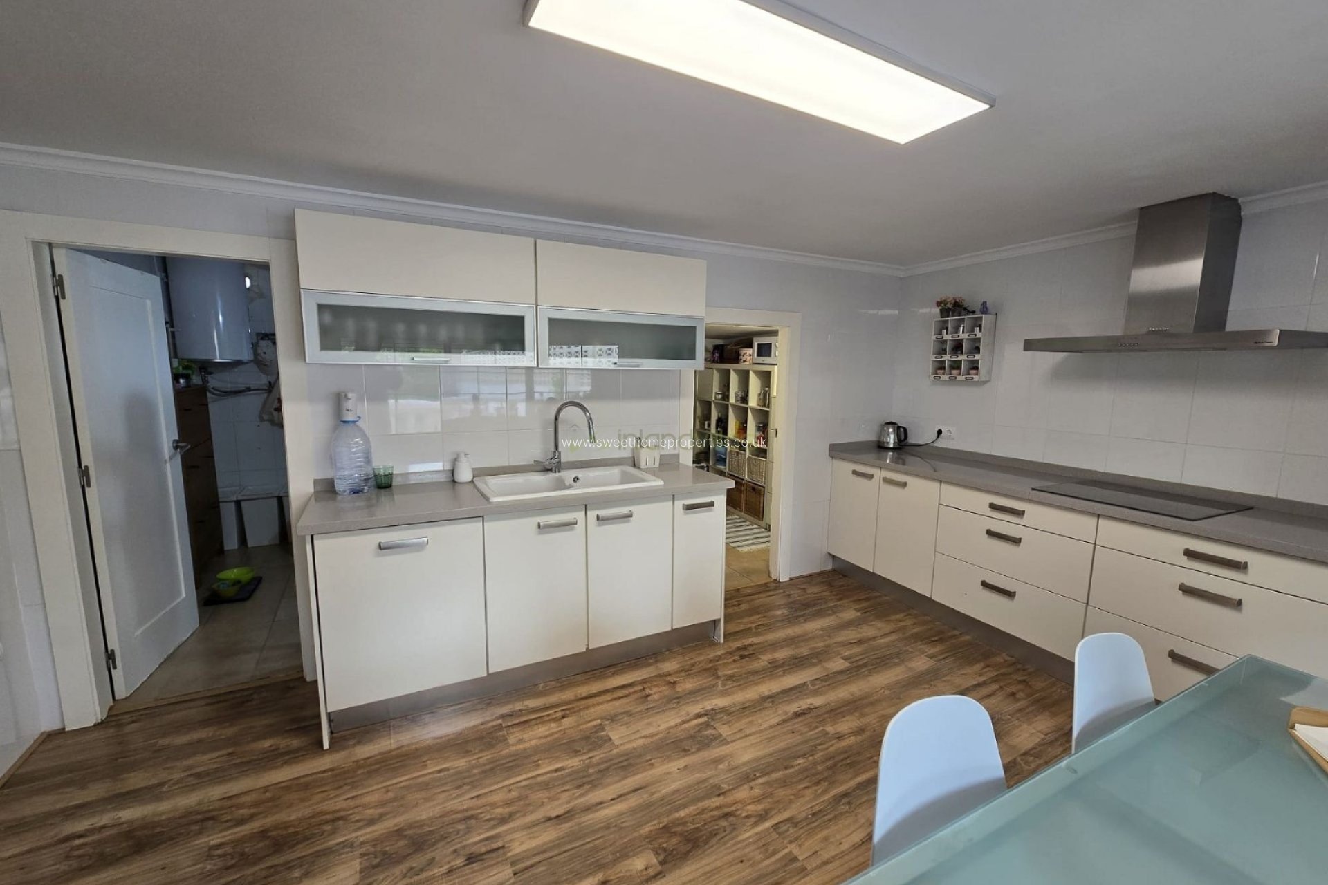 Resale - Country house - Sax