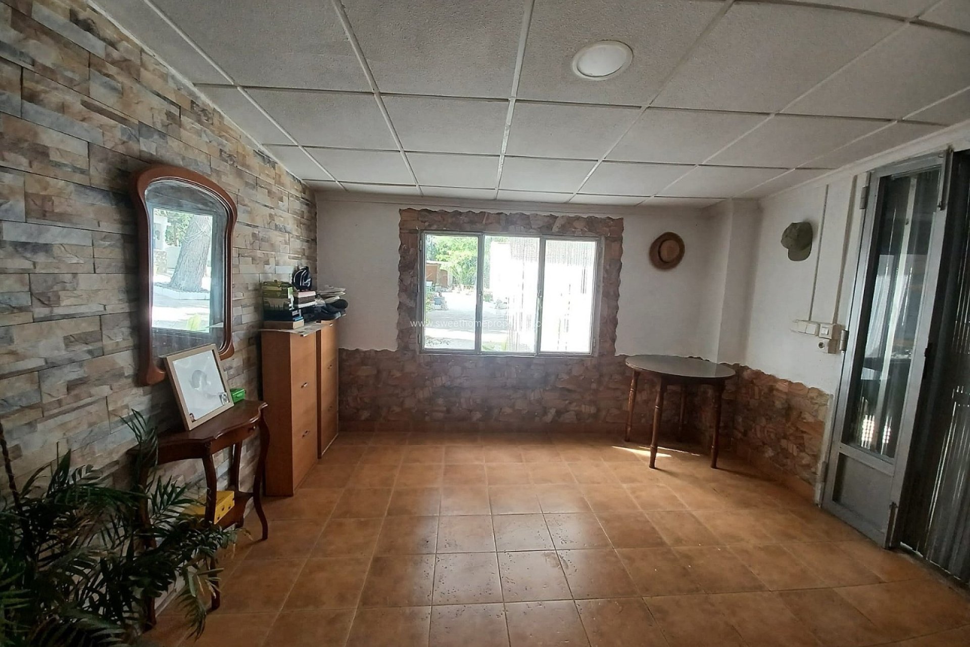 Resale - Country house - Sax