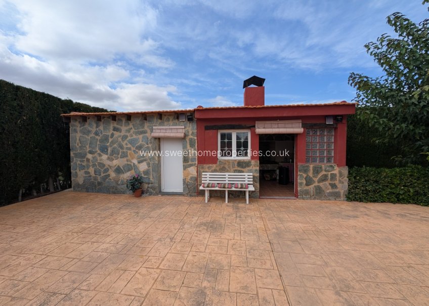 Resale - Country house - Sax