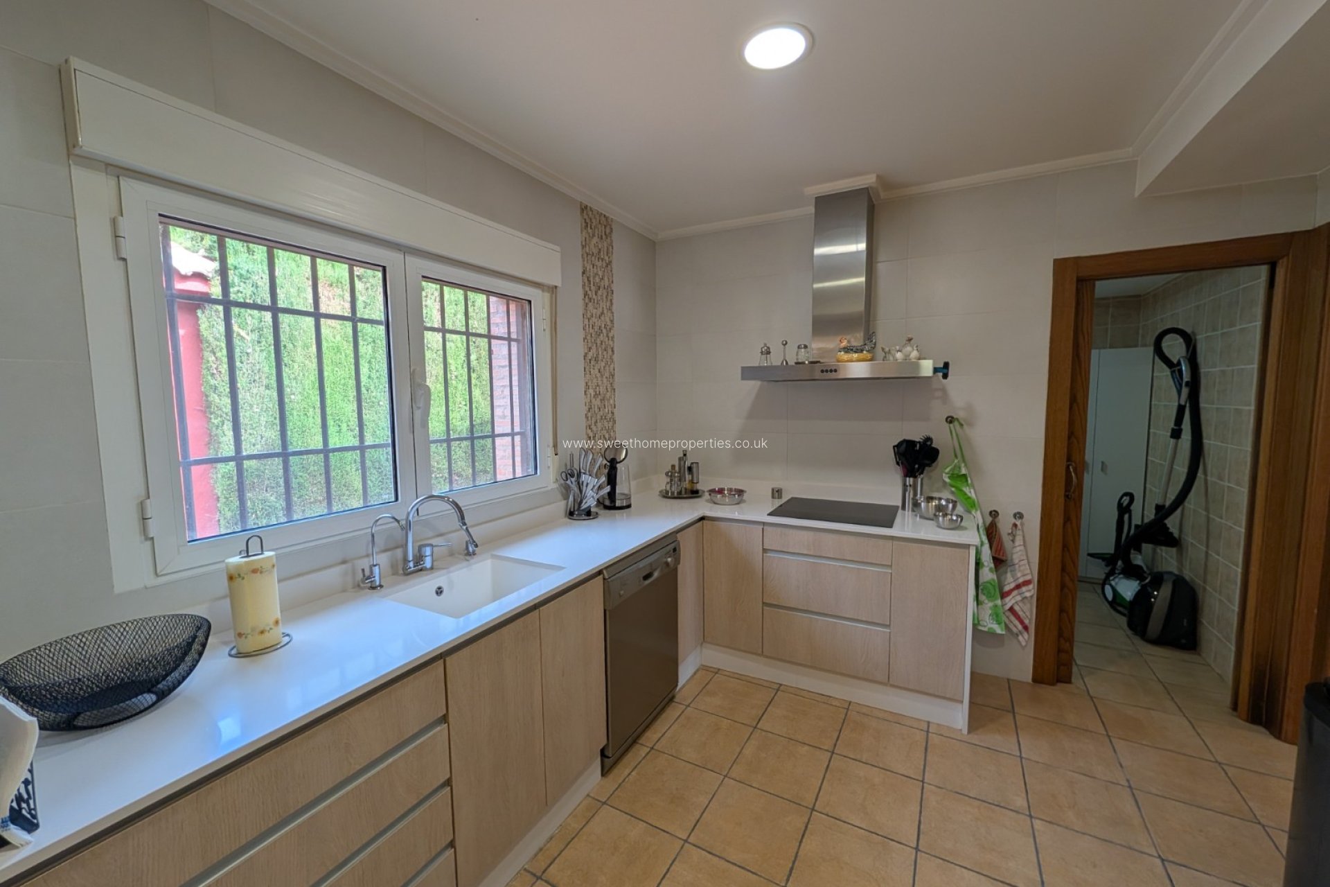 Resale - Country house - Sax