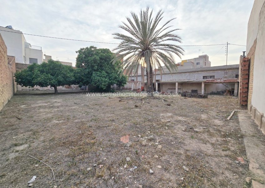 Resale - Plot - Aspe