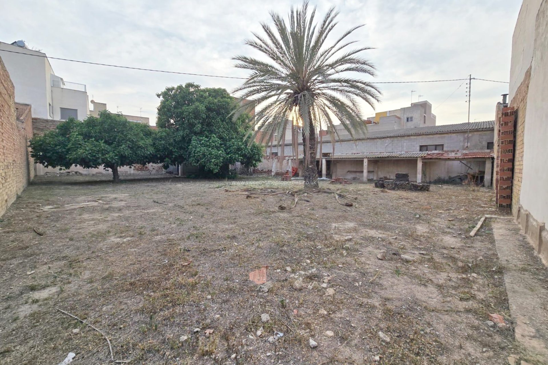 Resale - Plot - Aspe