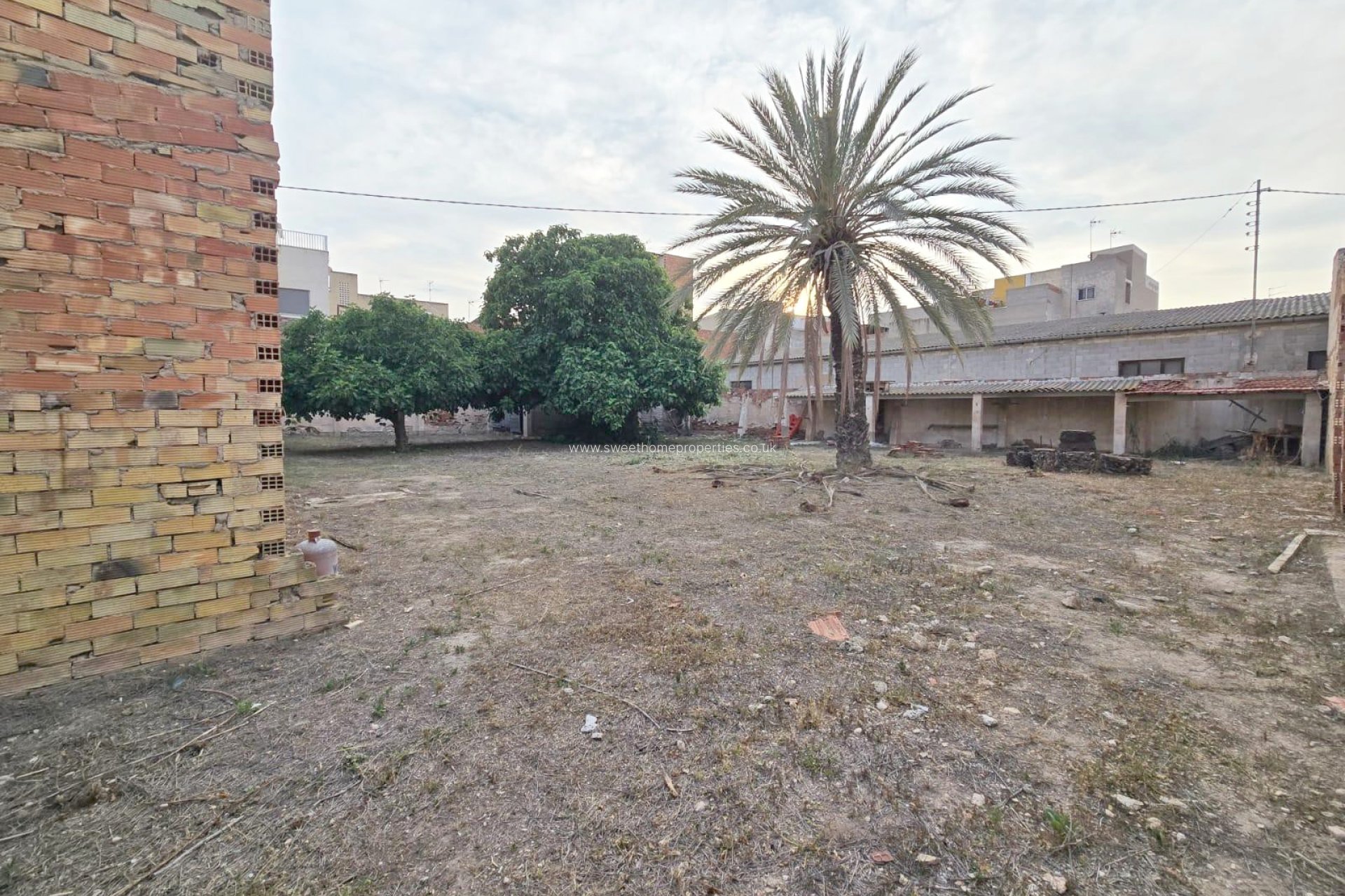 Resale - Plot - Aspe