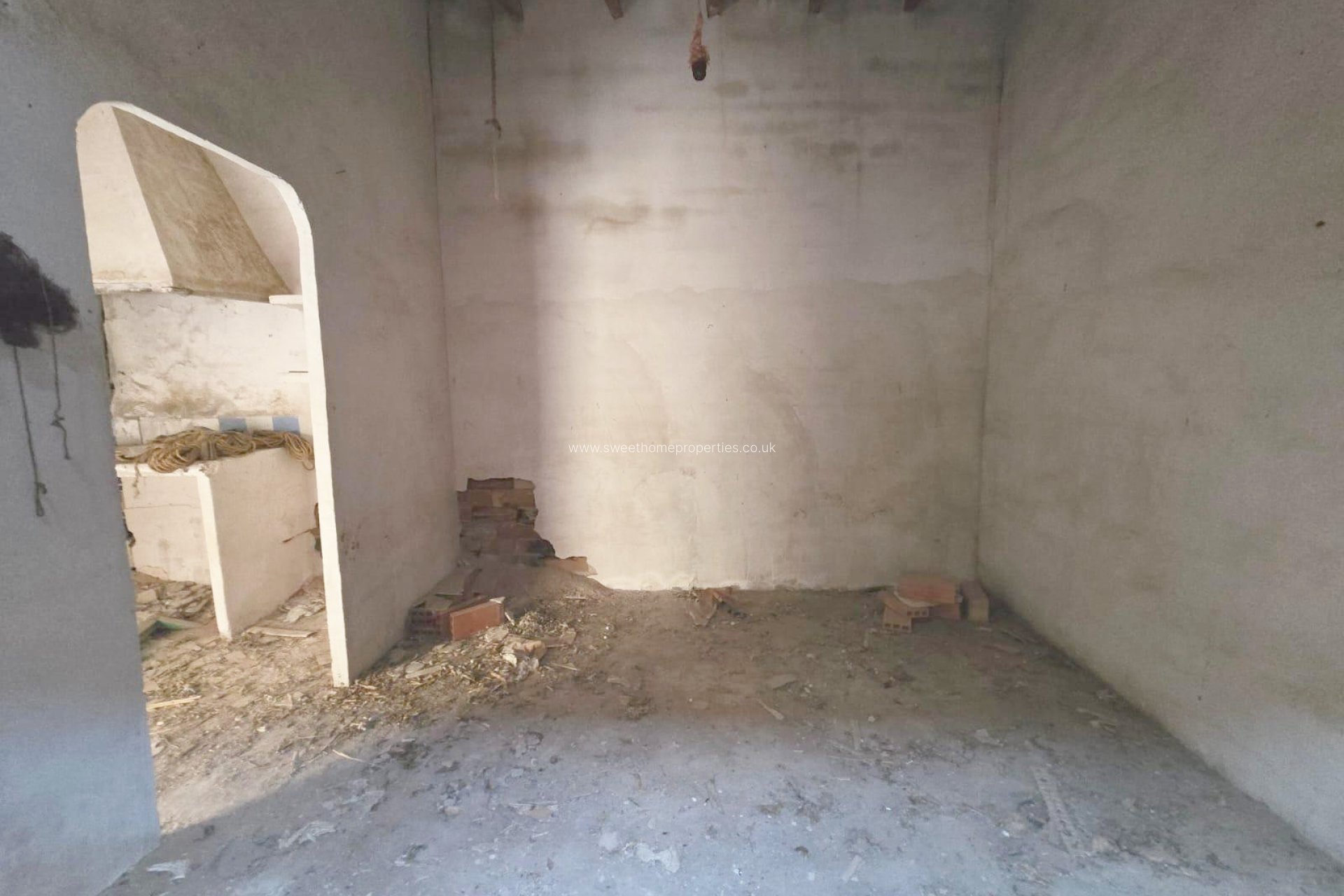 Resale - Plot - Aspe