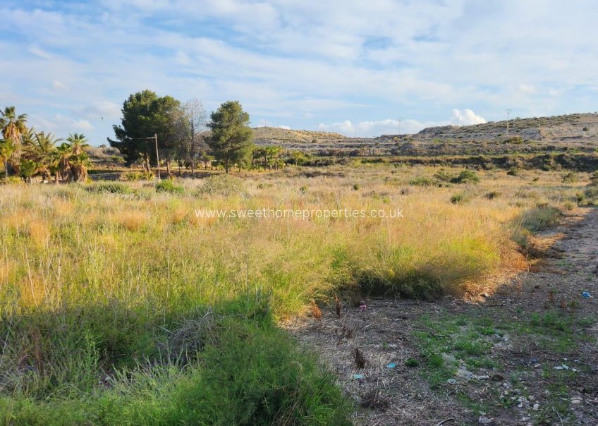 Resale - Plot - Novelda - Comunidad valenciana