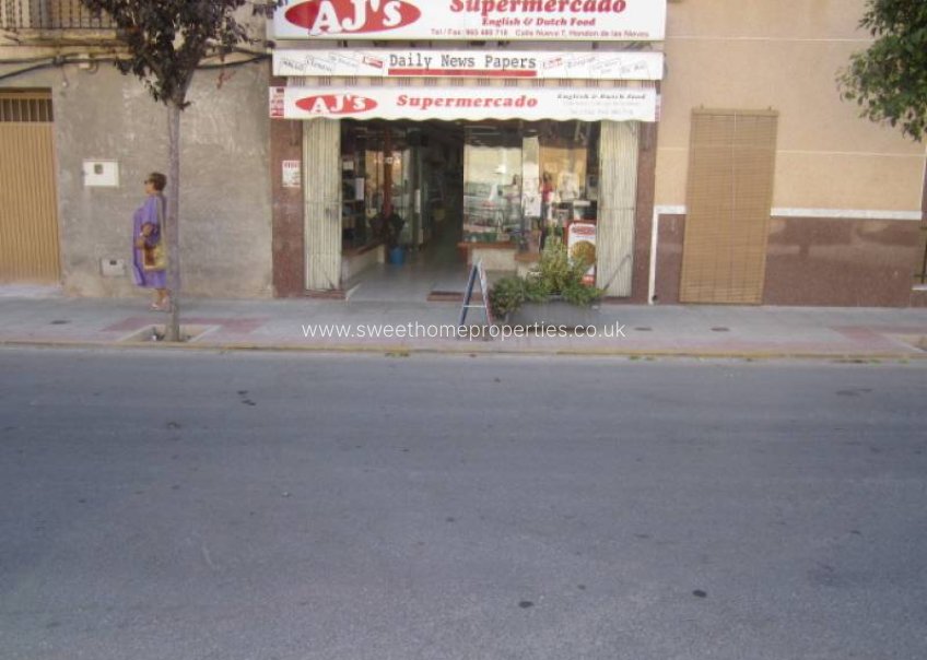 Resale - Town house - Hondon De Las Nieves - CENTRO