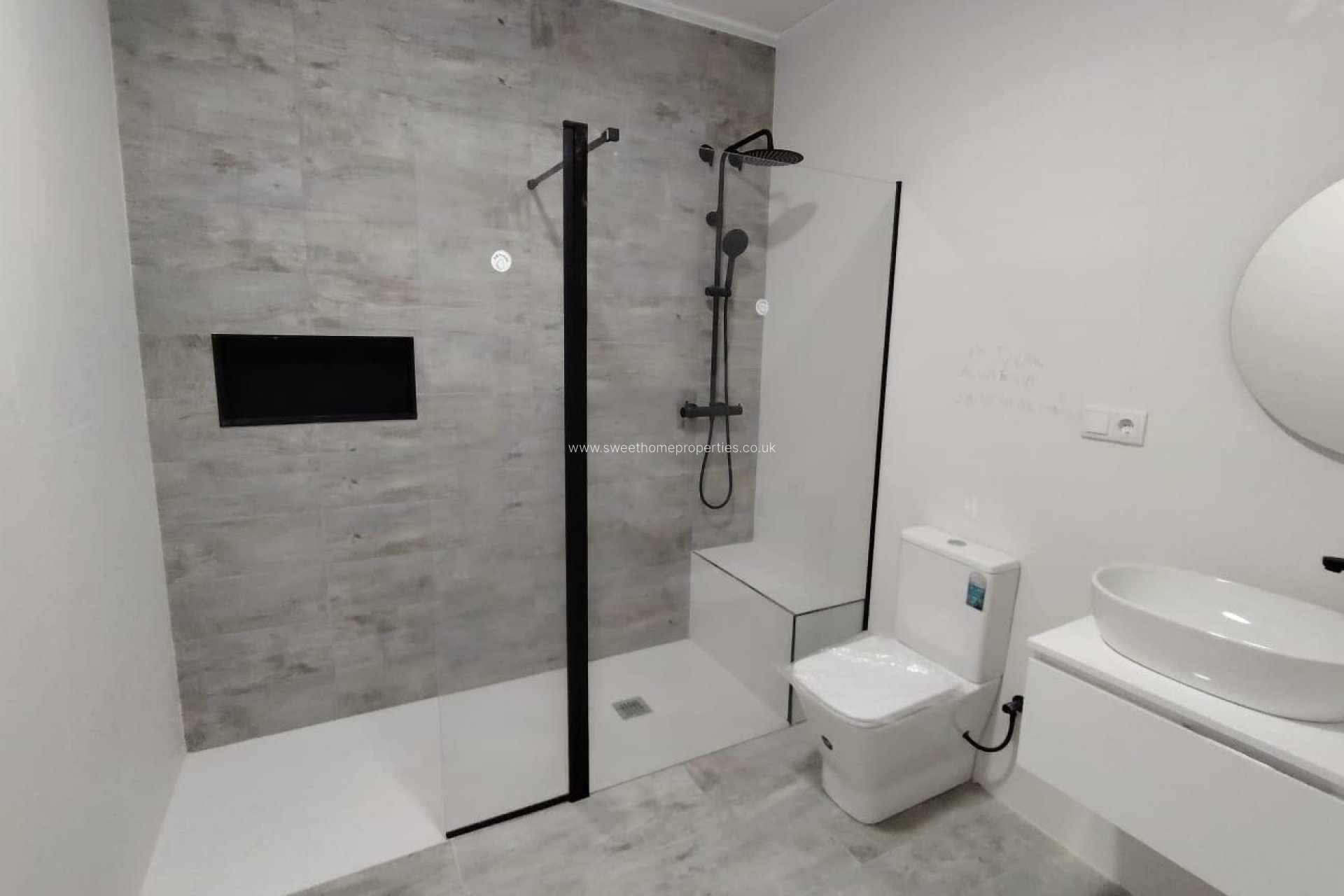 Resale - Town house - Monforte del Cid - Centro