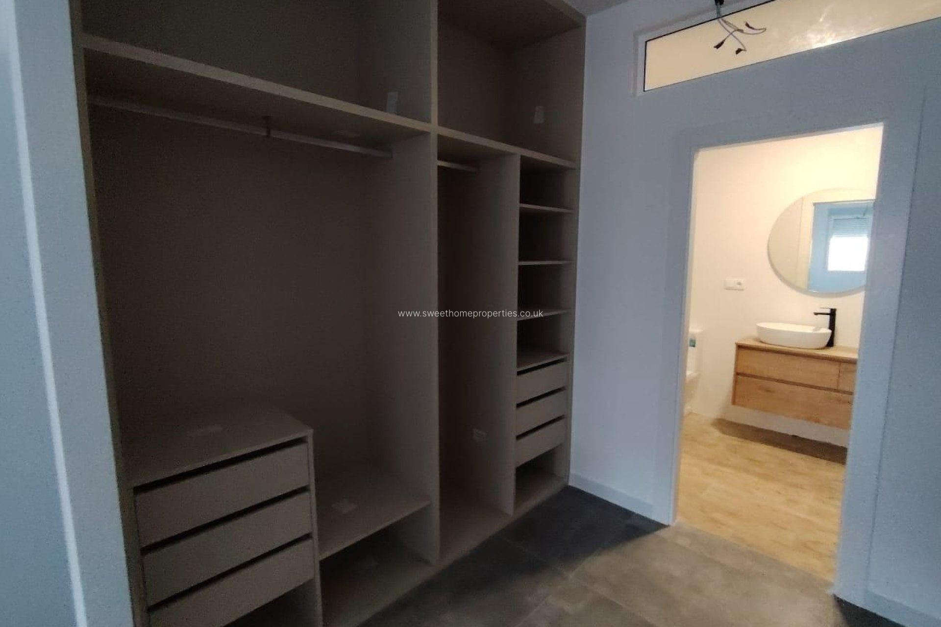 Resale - Town house - Monforte del Cid - Centro