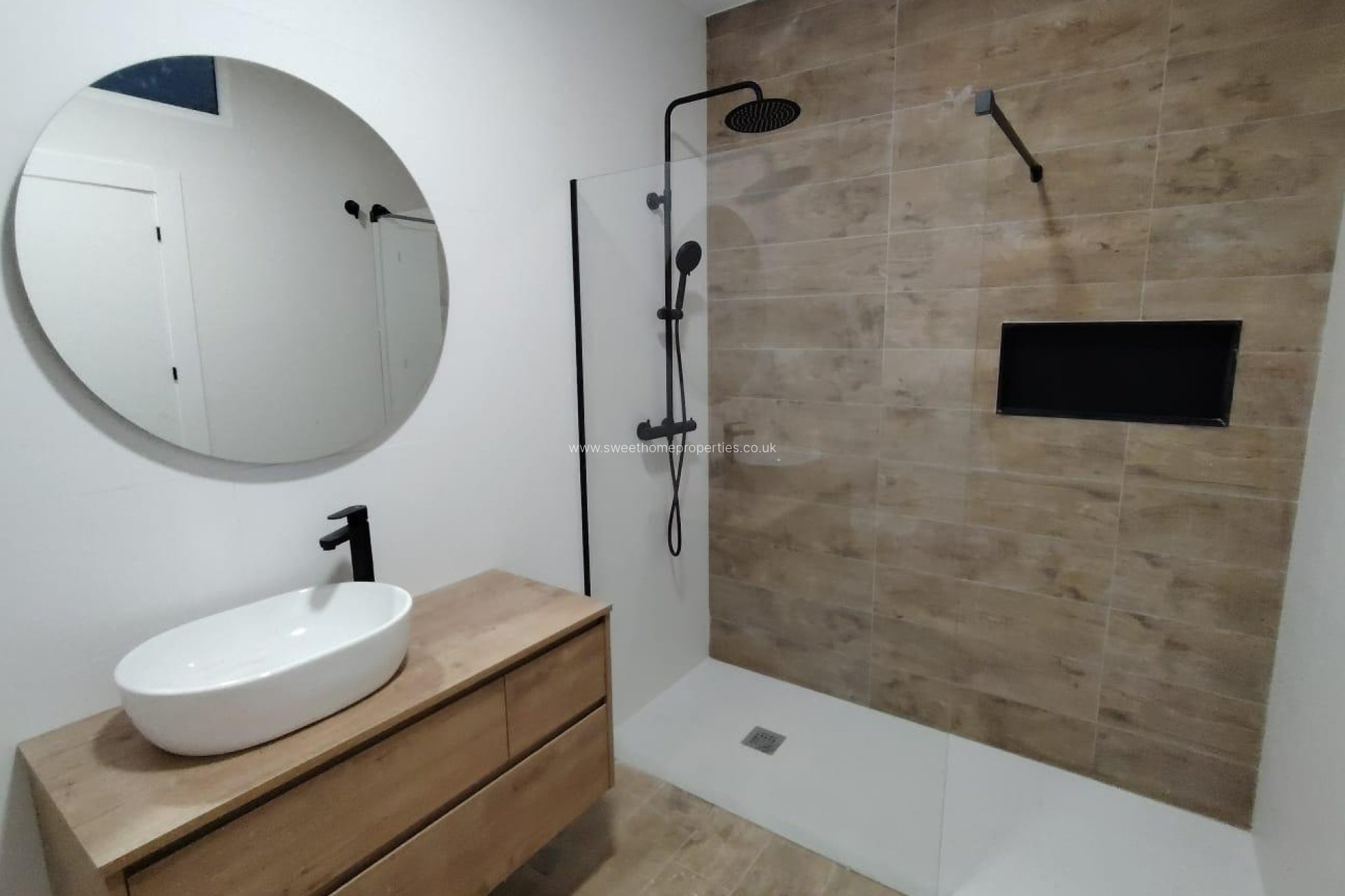 Resale - Town house - Monforte del Cid - Centro