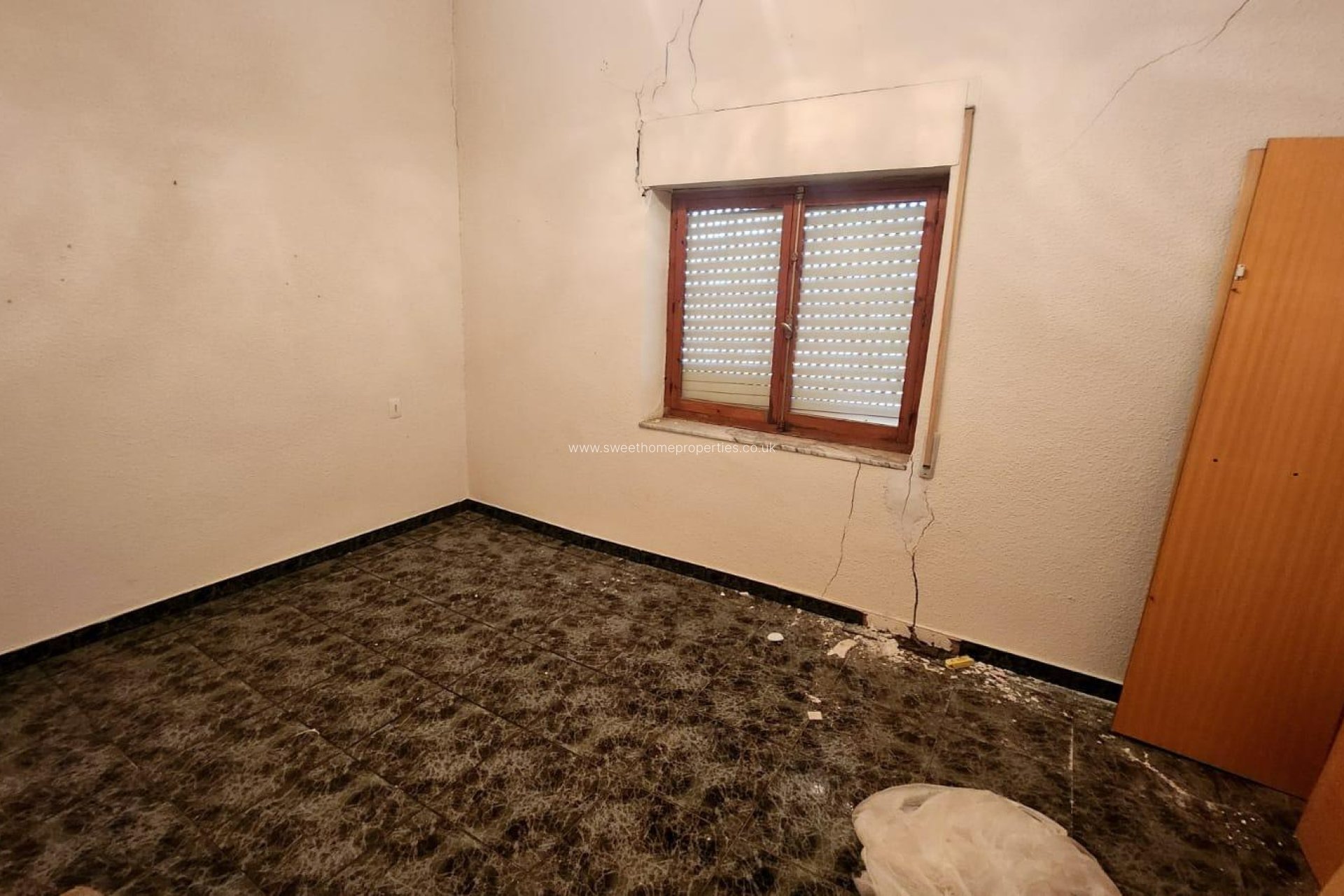 Resale - Town house - Pinoso - Comunidad valenciana