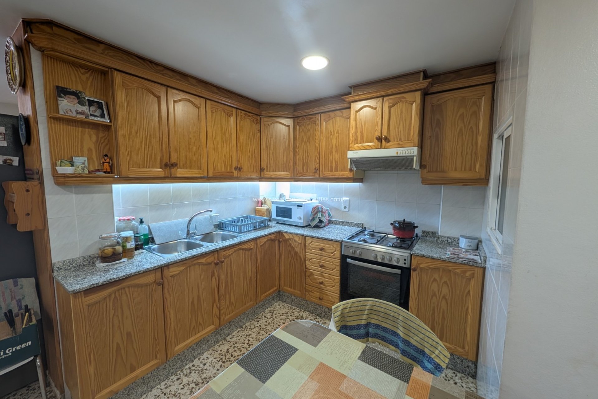 Resale - Town house - Sax