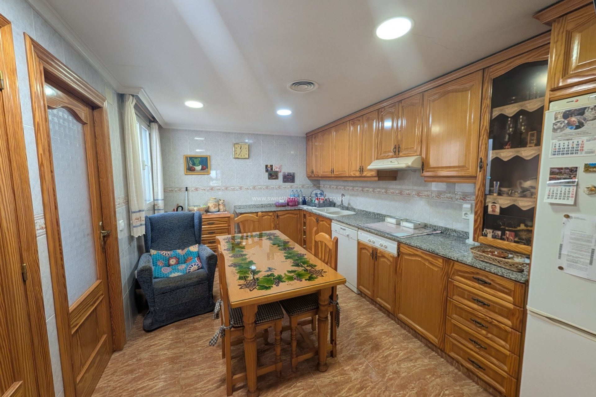 Resale - Town house - Sax