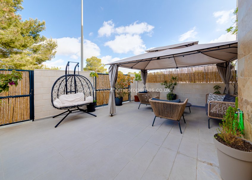 Resale - Town house - Villamartin